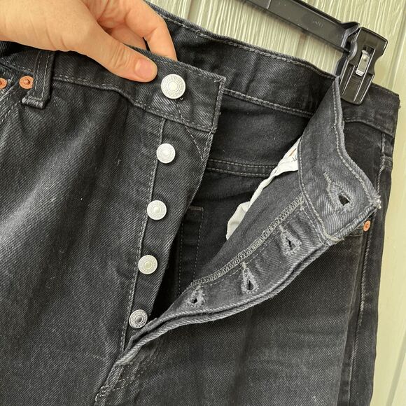 Levi’s 501 Black Jeans Men’s W36 L30 – Button Fly – Near New – Made 2021 - Picture 4 of 9